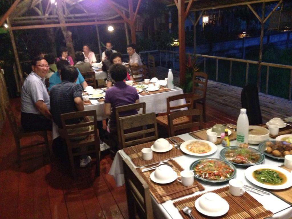 Palm Spa Village Resort แม่ริม ภายนอก รูปภาพ
